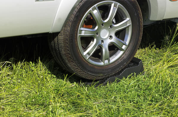 THULE ROAD WEDGES NIVELLERINGSPUDER 2x + POSE