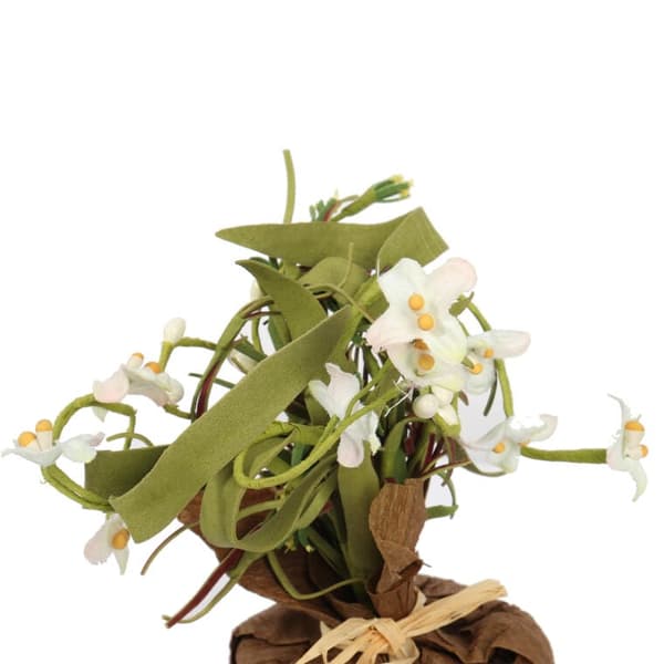 FORÅRSDEKORATION HVID BLOMSTERARRANGEMENT