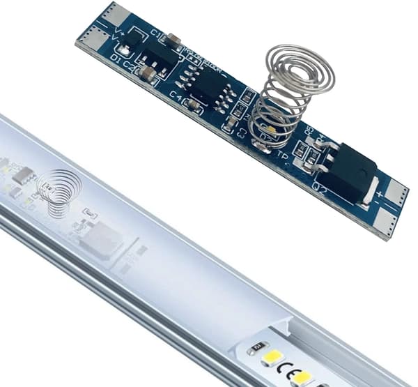 Enkelströmbrytare med touchdimmer för LED-remsor 8 A