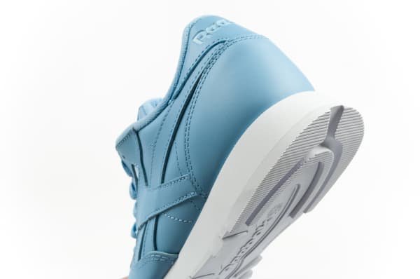 Reebok Wmns Classic Leather Sky Blue/White [EF3036] v. 36