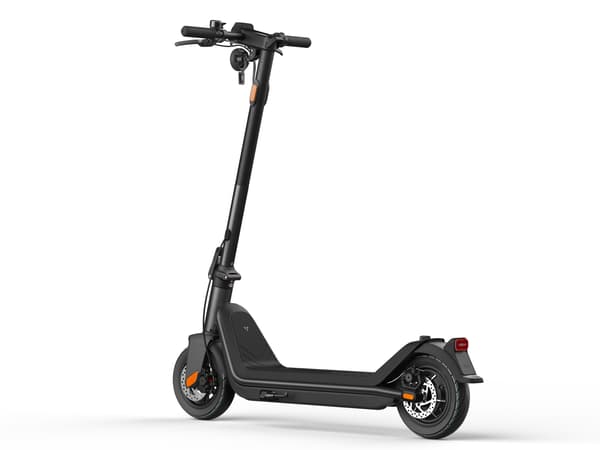 NIU kick scooter KQi3 Pro DE-BK