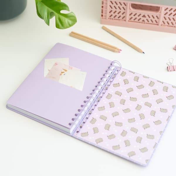 Muistikirja - Pusheen – Moments Collection Premium A5 Notebook