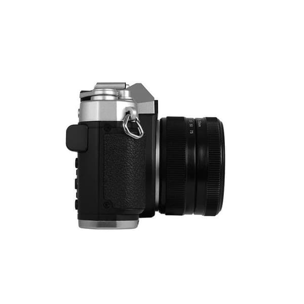 YASHICA Digitalkamera FX-D 100