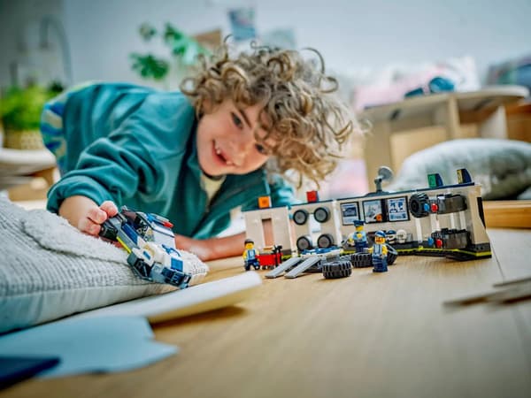 LEGO CITY 60457 Specialdesignad polisbilsgarage