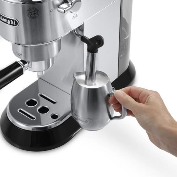 Klassisk espressomaskine - DELONGHI EC685.M Dedica Style - Rustfrit stål