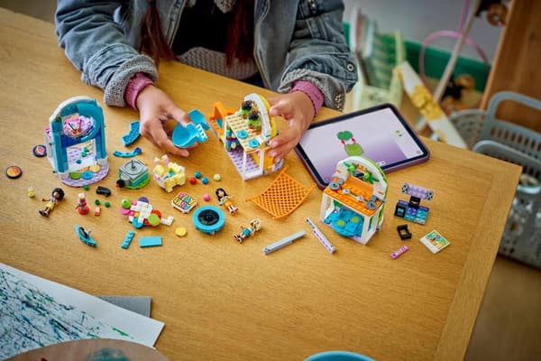 LEGO Friends 42686 Inomhuslekplats