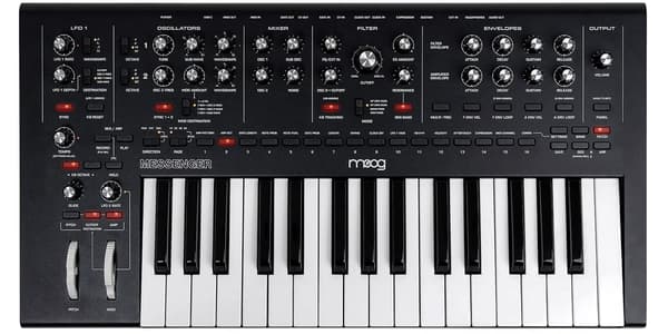 MOOG MESSENGER - Analoginen syntetisaattori