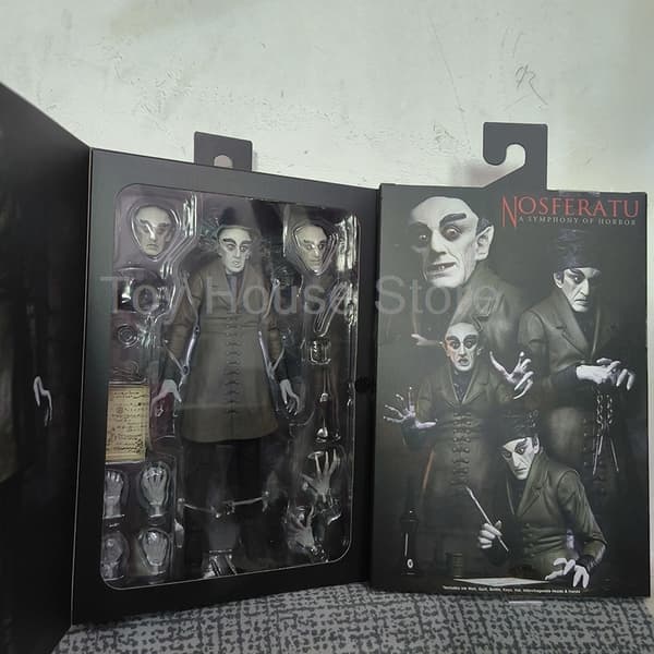 NECA Ultimate Count Orlok Nosferatu Black & White Horror Action Figure - Perfekt present!