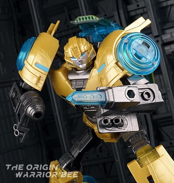 Transformers One Megatank OP Commander Bee Action Figur - Robotlegetøj til samlere