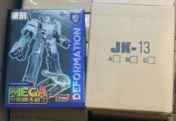 Transformers One Megatank OP Commander Bee Action Figur - Robotlegetøj til samlere