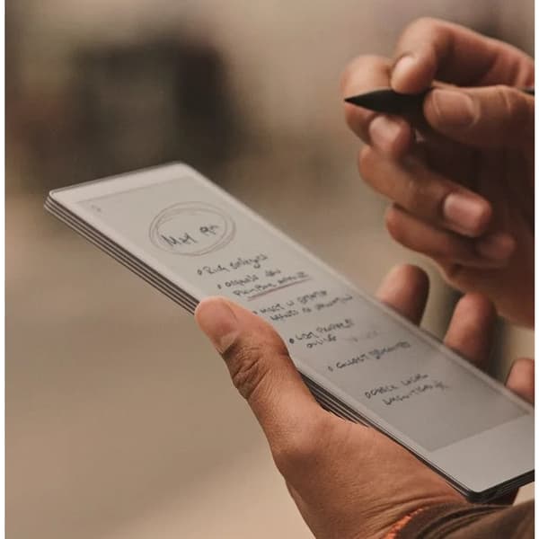reMarkable Paper Pro Move 64 GB + Marker Plus + Grey Folio