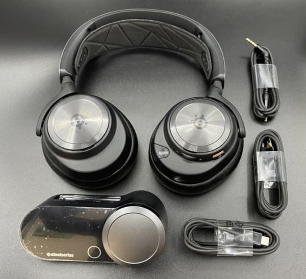 SteelSeries Arctis Nova Pro Wired GameDAC til PC og PlayStation