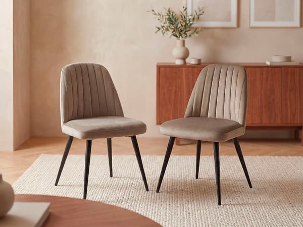 Vente-unique - Set med 6 stolar i sammet och svart metall – Beige – ELEANA