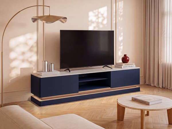 Vente-unique - TV-möbel med förvaring i blå MDF och vit marmoreffekt med LED-belysning DEVIKA