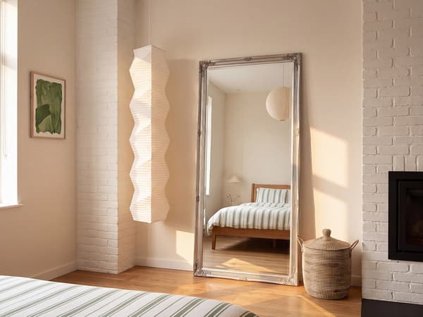 Vente-unique - Spegel med ornamentram i silver eukalyptusträ  80 × 190 cm ELVIRE
