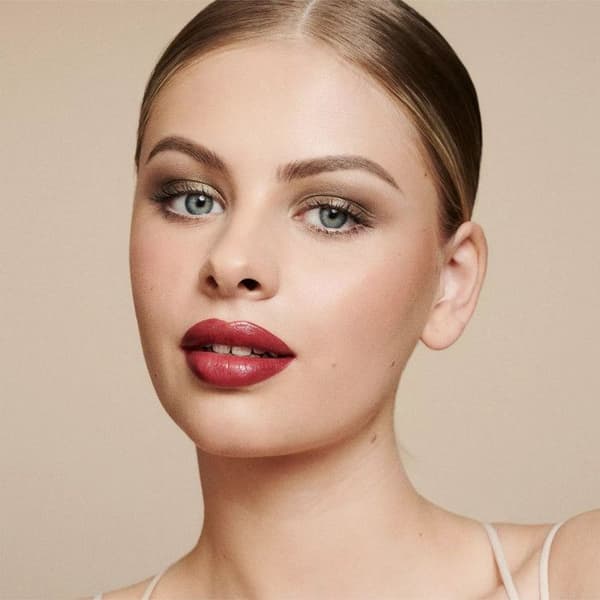 Catrice - Aloe Vera Eyeshadow Stick - 30 Olive Glam