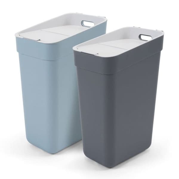Curver bin, för återvinning, 30 liter, gråblå, redo att hämtas