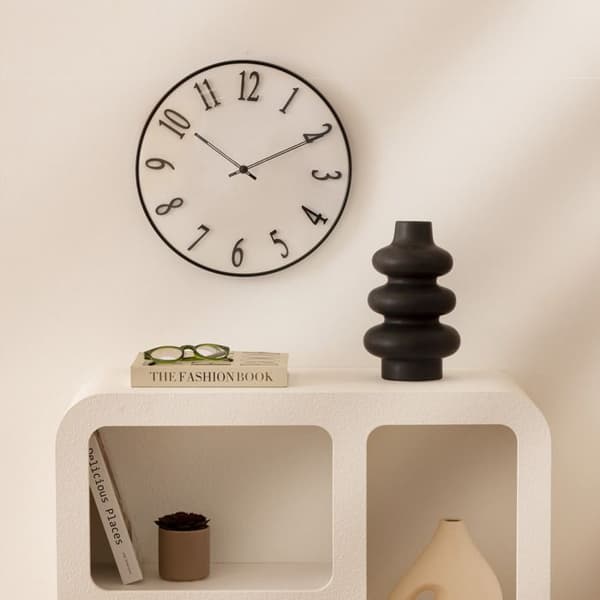 Väggklocka relief Edgar vit D35cm - Atmosphera Inredningsdesigner