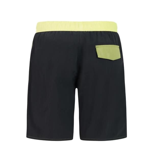 Badshorts barn Protest Garrix