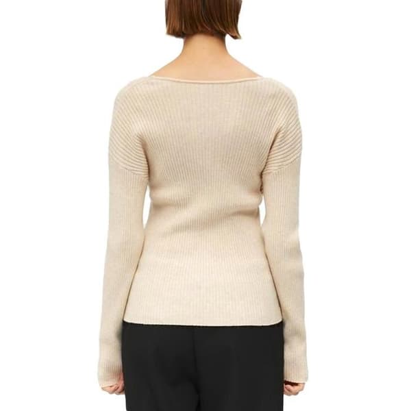 Dra Beige Kvinna Objekt Pinja