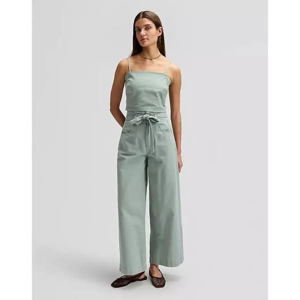 Damlinne Lee Strappy