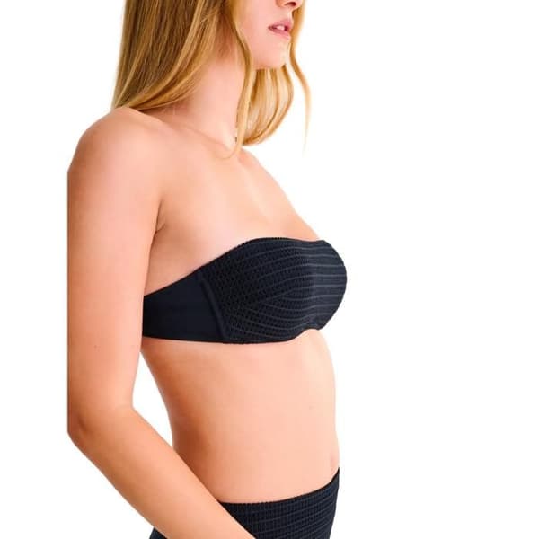 Bikinitopp dam Lisca Calvi