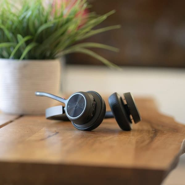 Headset - Bluetooth - trådlöst - USB-A - Poly - Poly Voyager 4300 UC Series 4320 - Headset - on-ear - Bluetooth - sa