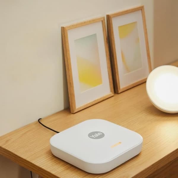 Smart Alarm Start Kit Yale