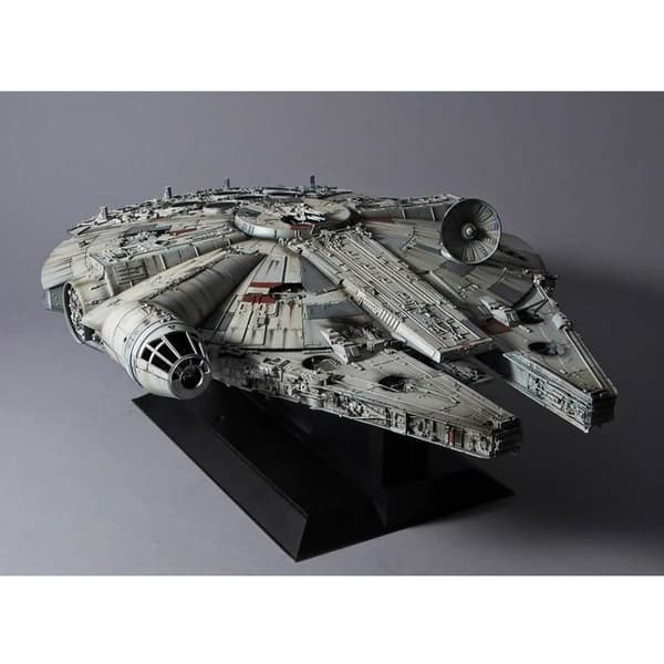 Model Kit Perfect Grade Millenium Falcon - Gamesland - 48cm - Star Wars