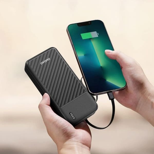 Extern batteri K11 Pro 20 000 mAh med integrerade kablar - Svart