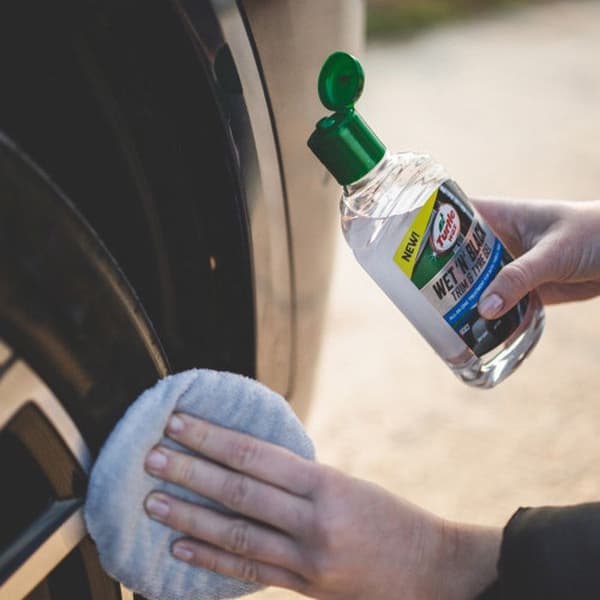WET N BLACK TRIM 300ML
