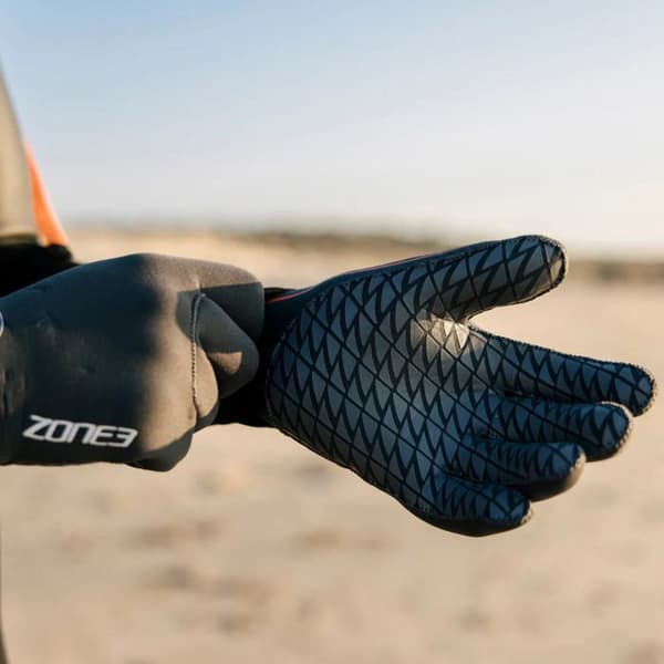 Simhandskar - ZONE3 - Active-Flex - 3 mm neopren - Greppande handflata - Limmade och sydda sömmar