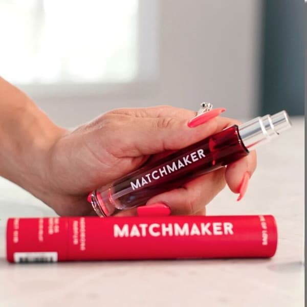 ÖGA AV KÄRLEK - PARFYM MED RÖDA DIAMANTFEROMONER MATCHMAKER LATTIRE 10 ML -
