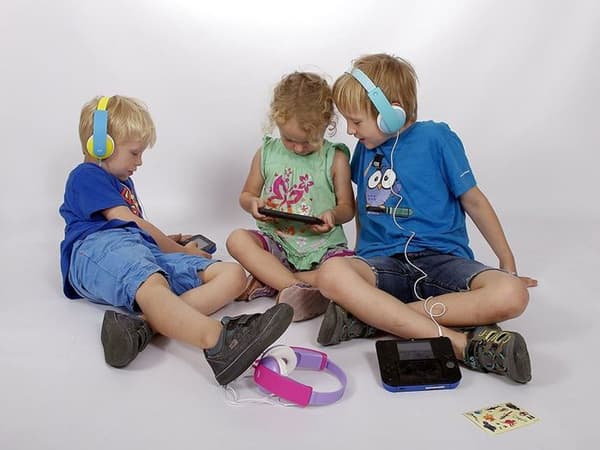 JVC HA-KD7-P-E Rosa och lila Tinyphone-hörlurar för barn