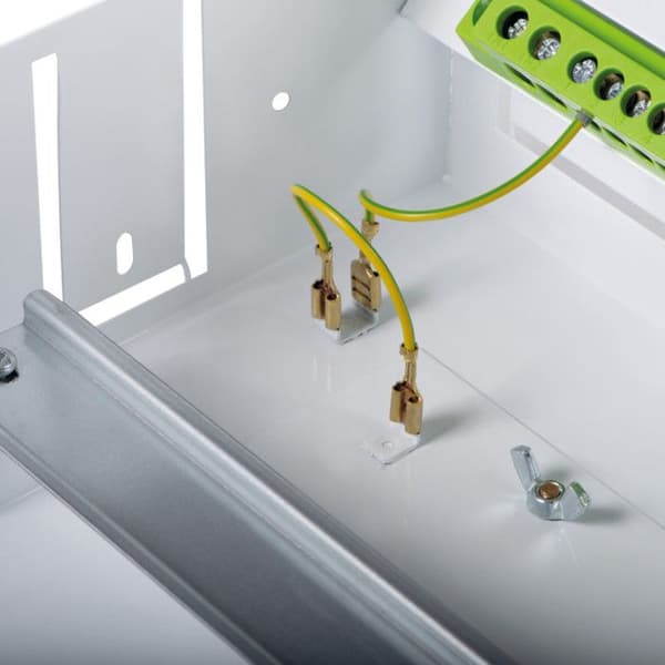 Inbyggd distributionspanel - Vit stål - 5x24 moduler - IP30 KL-32654