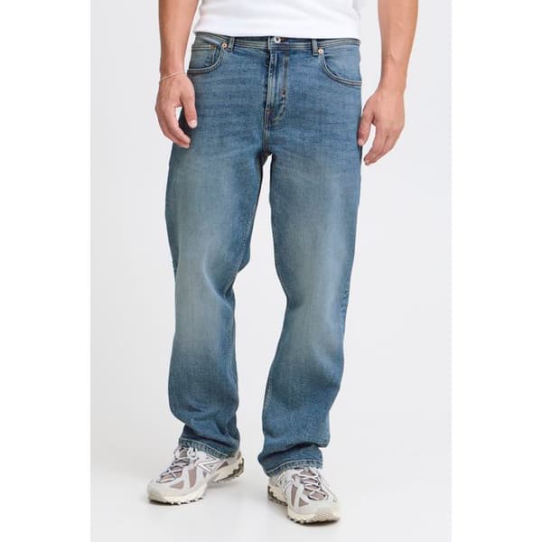 Jeans Solid Isni Ryan