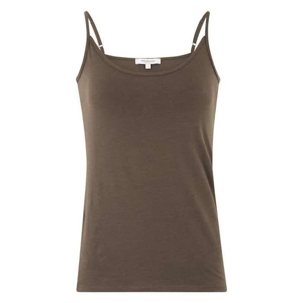Tight tanktop