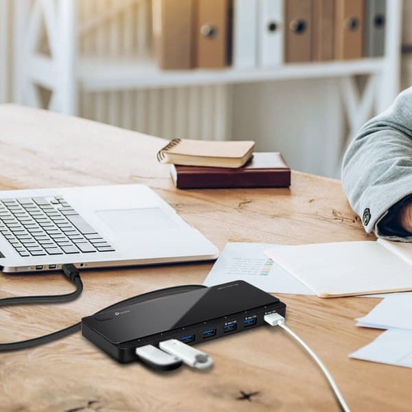 HUB - TP-LINK - UH700 - 7 portar USB - Färg Svart - Typ USB