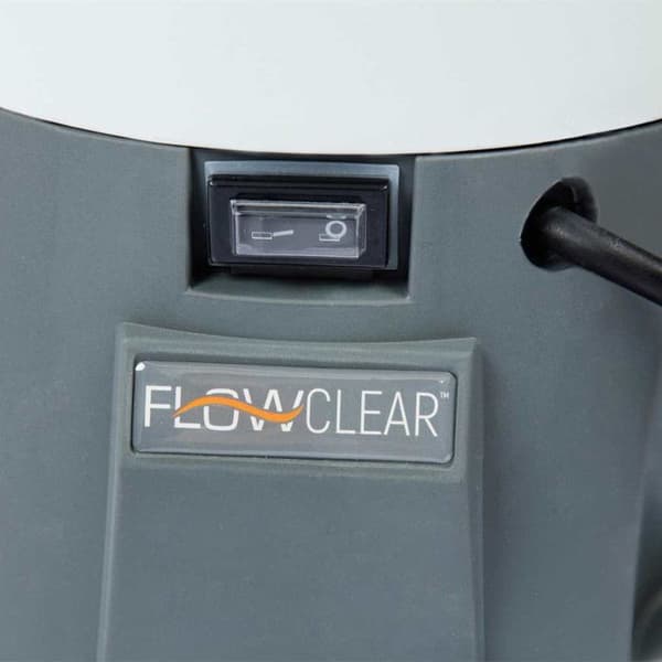 Sandfilter - Bestway - Flowclear - Flöde 3 m³/h - Effekt 85 W - Ventil med 6 lägen