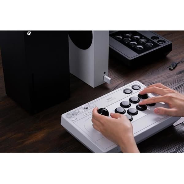 8Bitdo Arcade Stick 2.4G/USB för Xbox Series X/S, Xbox One och Windows - Vit utgåva