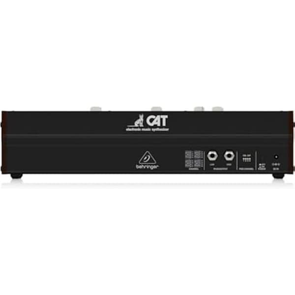 Behringer CAT Synthesizer
