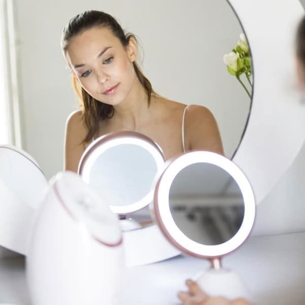 Revlon ULTIMATE GLOW Mirror