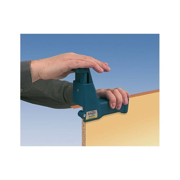 RC221R ÄNDKANTTRIMMER