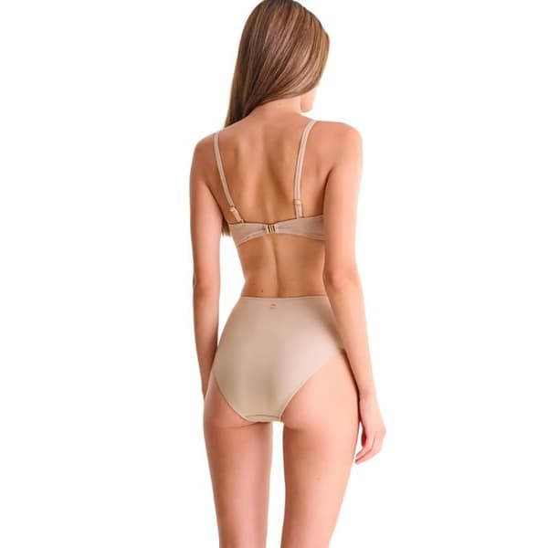 Bikinitopp dam Lisca Calvi