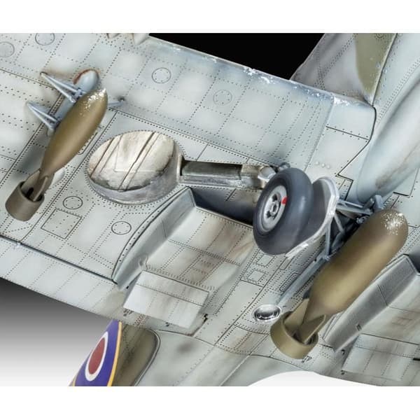 Modellflygplan - REVELL - Spitfire Mk.IXC - Plast - 154 delar - Svårighetsgrad 5/5
