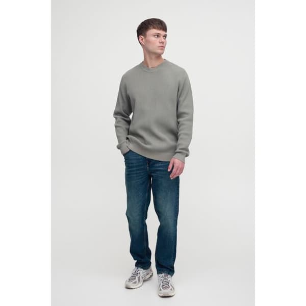 Jeans Solid Isni Ryan