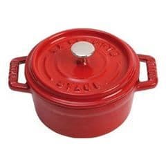 Rund cocotte med spikar 22 cm - 2,60 liter Röd...