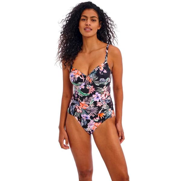 Bikinitopp dam Freya Kamala bay