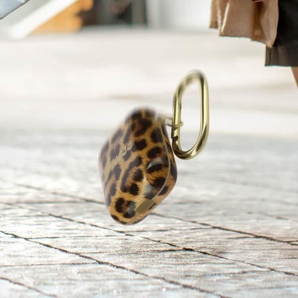 Guess Leopard Mönster Halvstyv Silikon AirPods Fodral - Orange