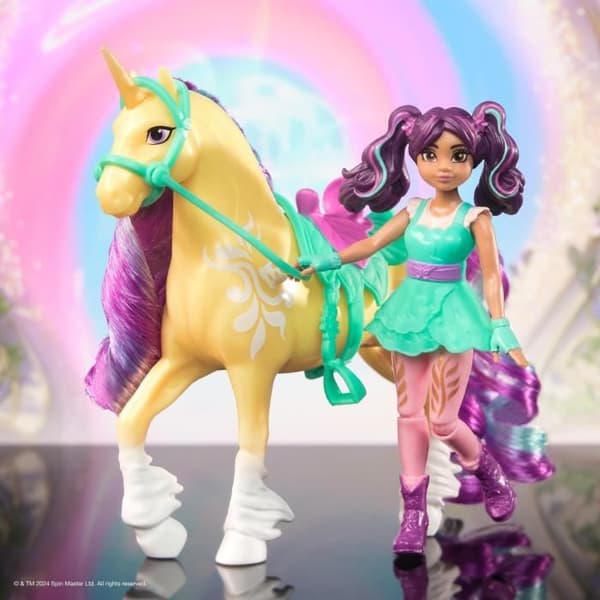 SPIN MASTER UNIHORN BOX AND LEAF AND AVA DOLL Unicorn Academy